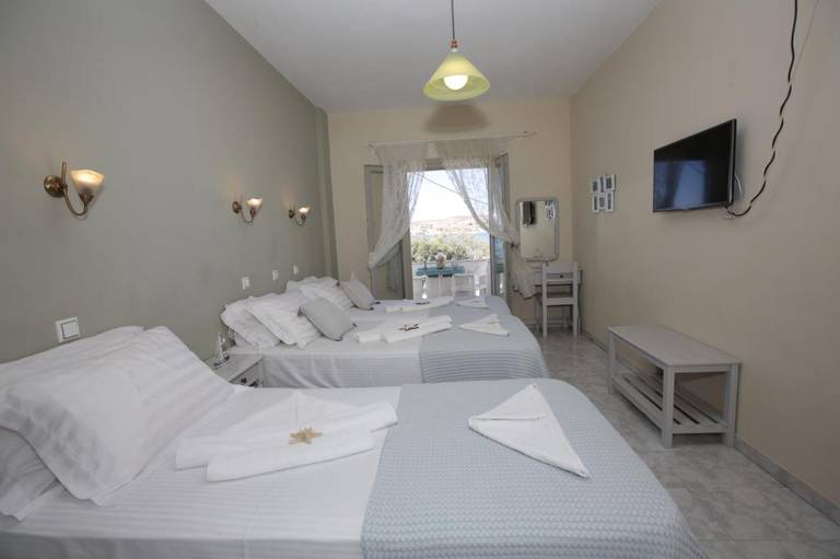 Alexandra's Rooms 