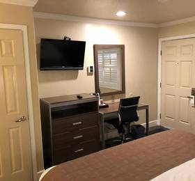 El Castell Motel  в Монтерей