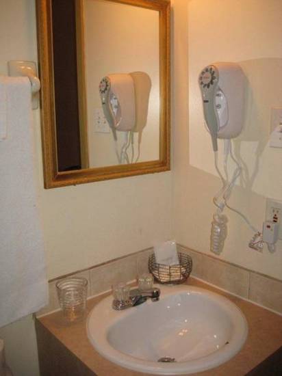 Hotel Europeenne  2* Канада, Монреаль