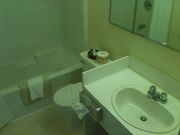 Canyon Motor Inn  3* Канада, Ревелстоук