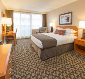 Туры в The Embassy Inn  в Канаде