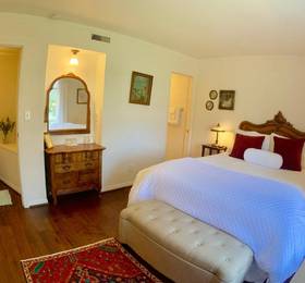 Туры в Bath Street Inn  в США