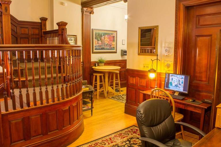 Beacon Inn 1087 