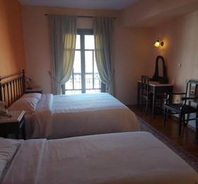 Hotel Kynaitha в Калаврите