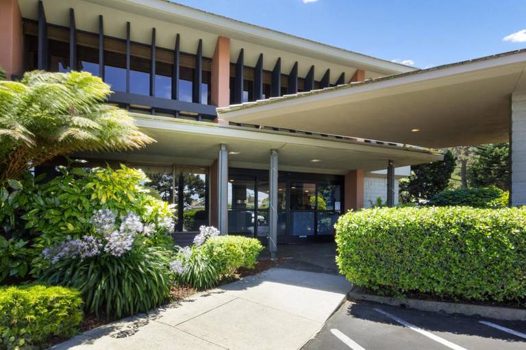 Bay Park Hotel 