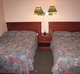 Отдых в Frontier Motel  - Канада, Ревелстоук