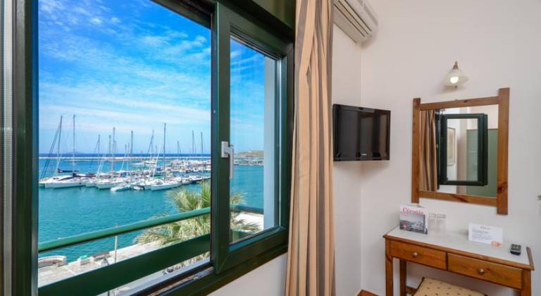 Hotel Coronis 