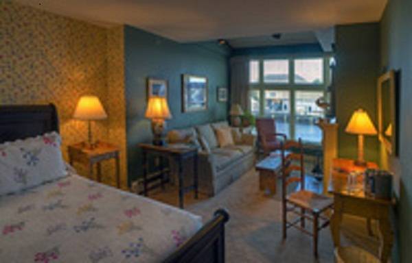 Steamboat Inn  США, Мистик