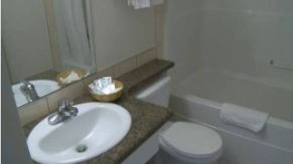 Chateau Motel  1* Канада, Эдмонтон