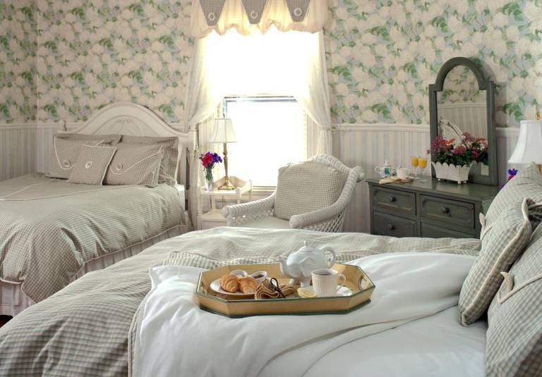 Albemarle Inn 