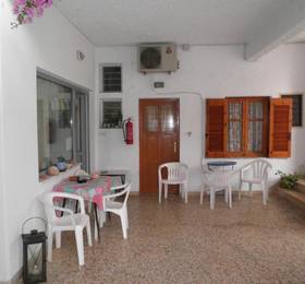 Rubini Rooms в Парикае (о. Парос)
