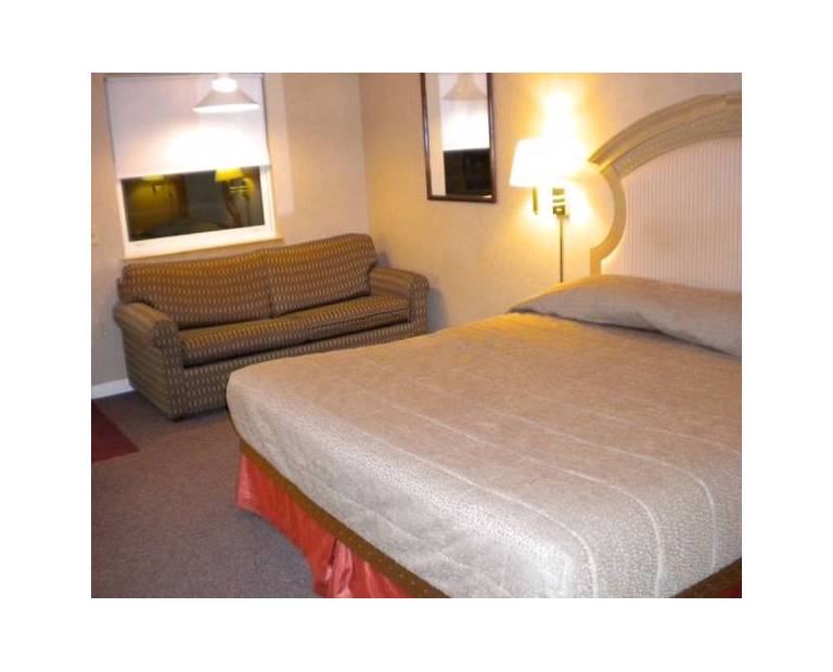 Hillside Inn 