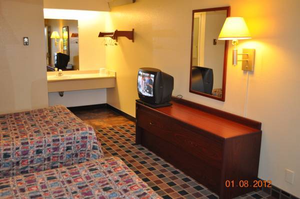 Raleigh Inn  2* США, Роли