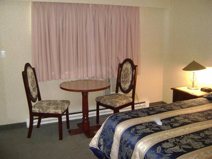 Grace Inn  3* Канада, Квеснел