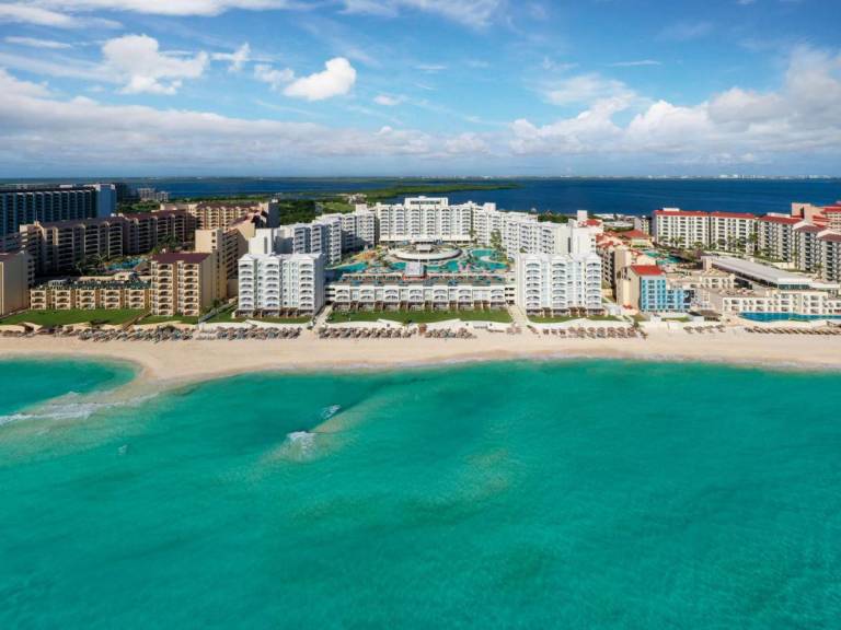 Hilton Cancun Mar Caribe All-Inclusive Resort
