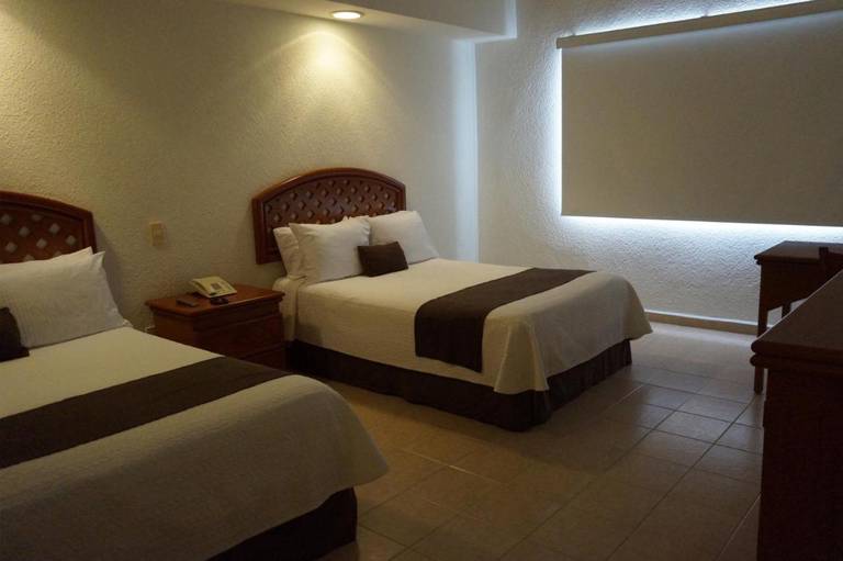 Hotel Costa Inn 