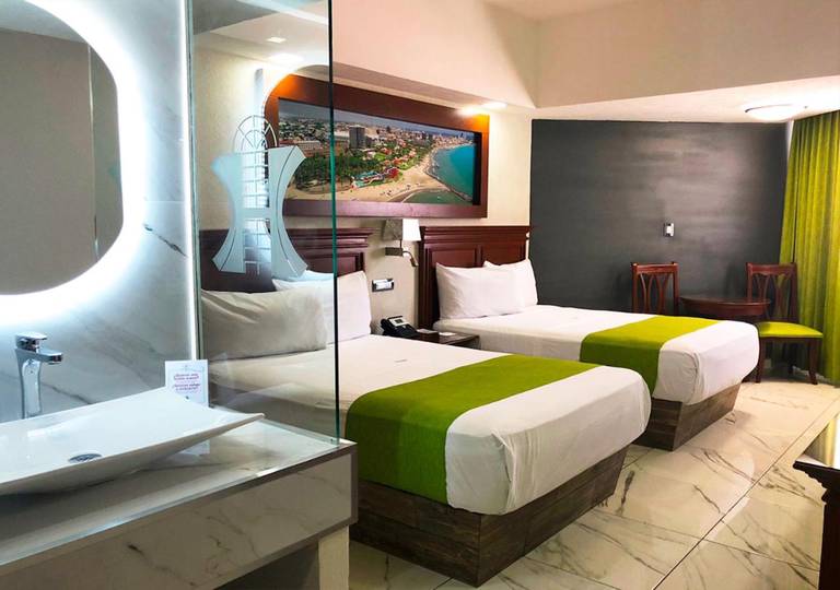 Hotel Lois 