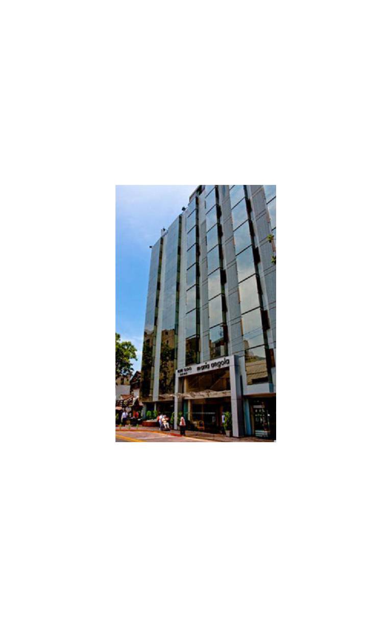 Hotel & Centro De Convensiones Maria Angola 