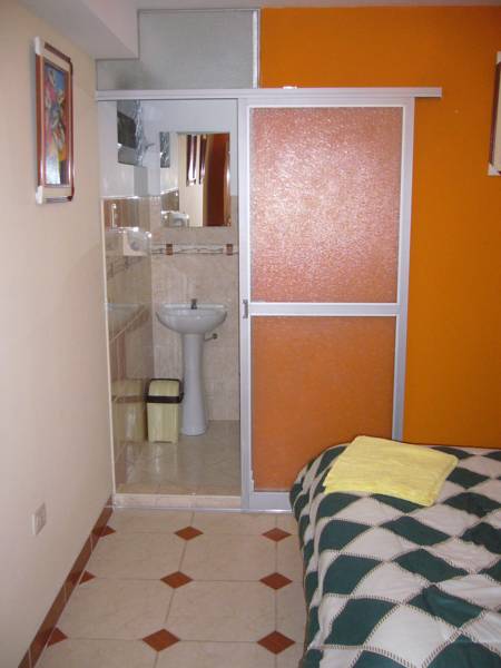 Enjoy Backpacker Guest House 