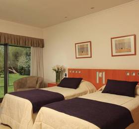 Hotel Dazzler Camberland  в Пиларе