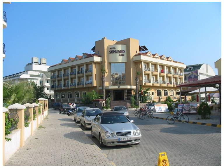 Armada Park Hotel (ex.Sunland Park Hotel)