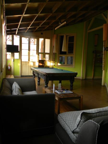 Happy House Hostel  2*