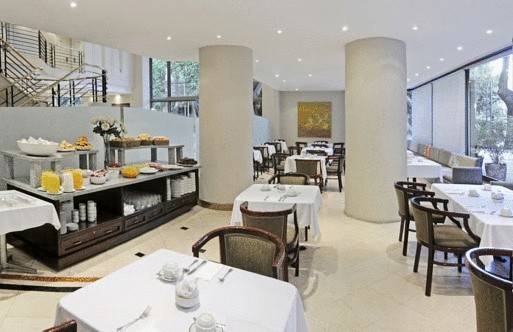 Hotel Neruda 