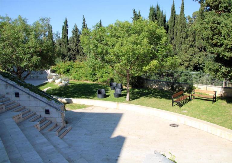 Rabin Youth Hostel & Guest House 