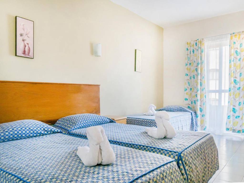 Qawra Point Holiday Complex 3*