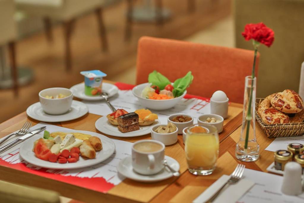 Ramada Istanbul Taksim 4*