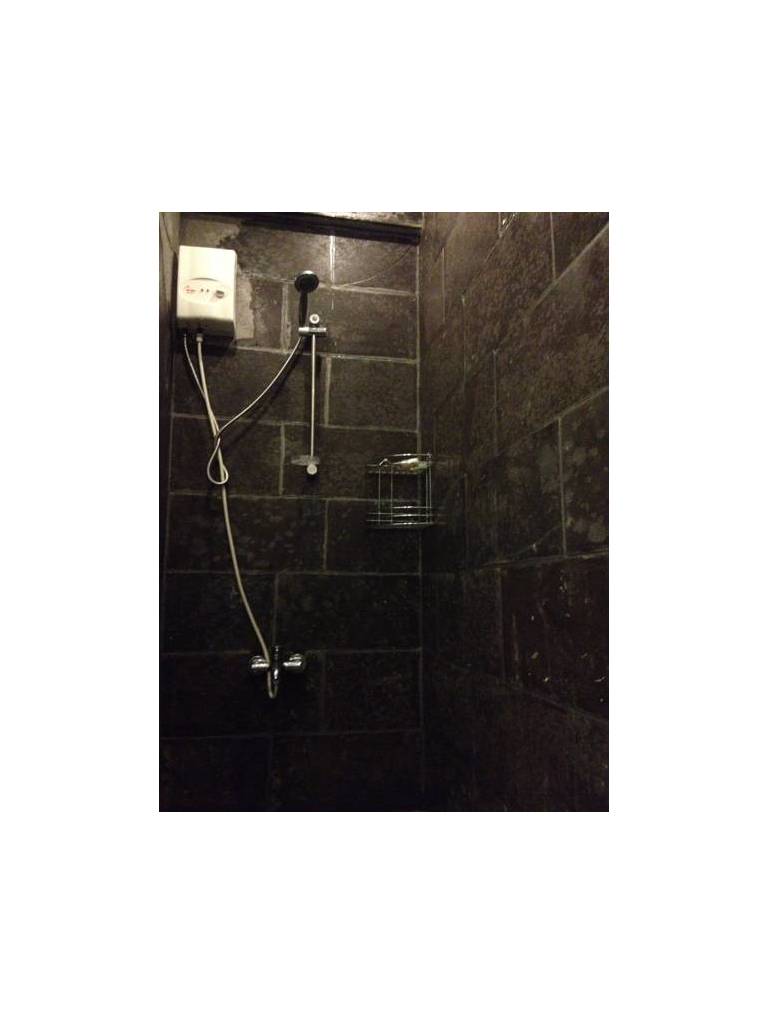 Elvissa Rental Suites 