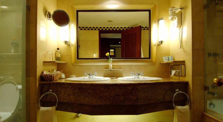 Nairobi Serena Hotel 