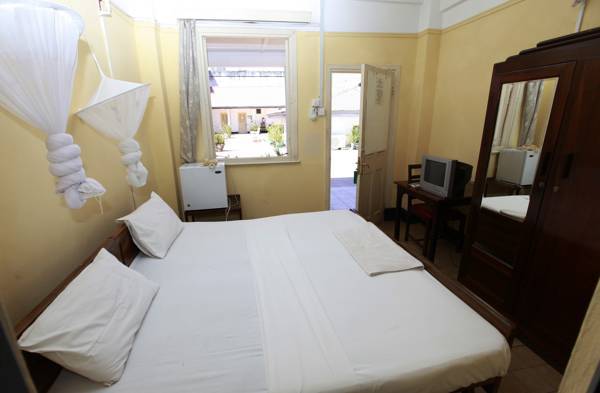 New Palm Tree Hotel  Кения, Момбаса-Ниали