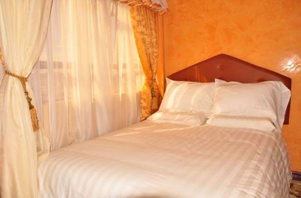 Delta Hotel Nairobi  3*