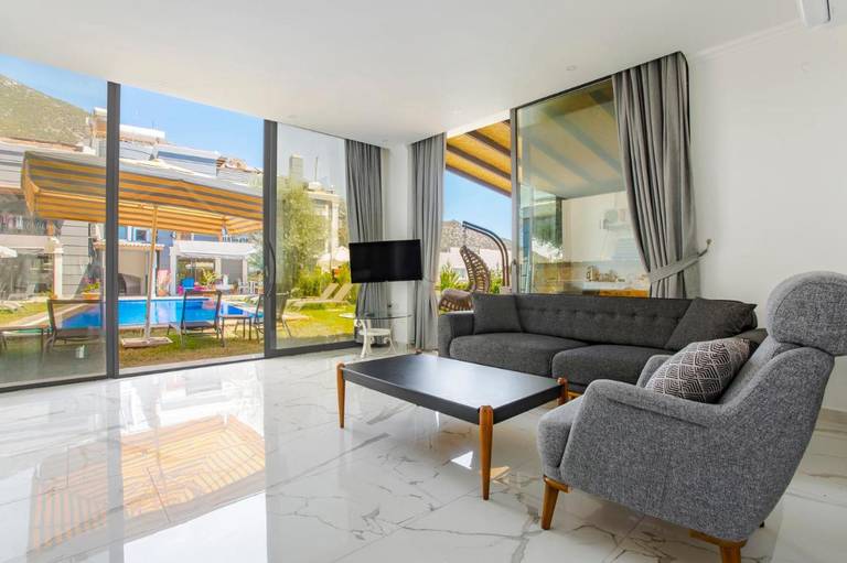 Nur Suites & Hotels 