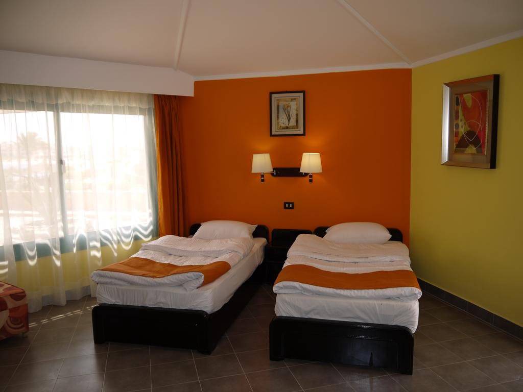 Coral Garden Resort and Dive Centre 2*