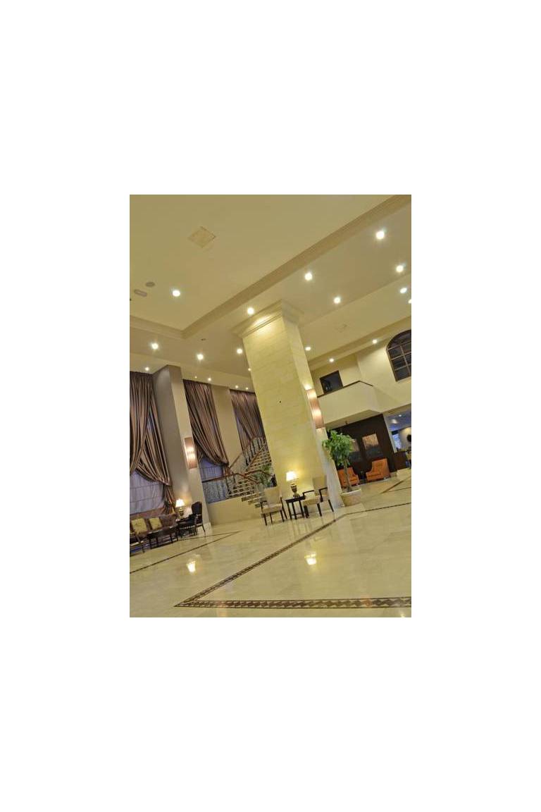 Metropolitan Hotel 