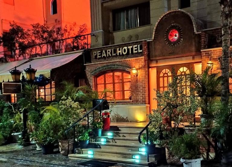 Pearl Hotel, Maadi