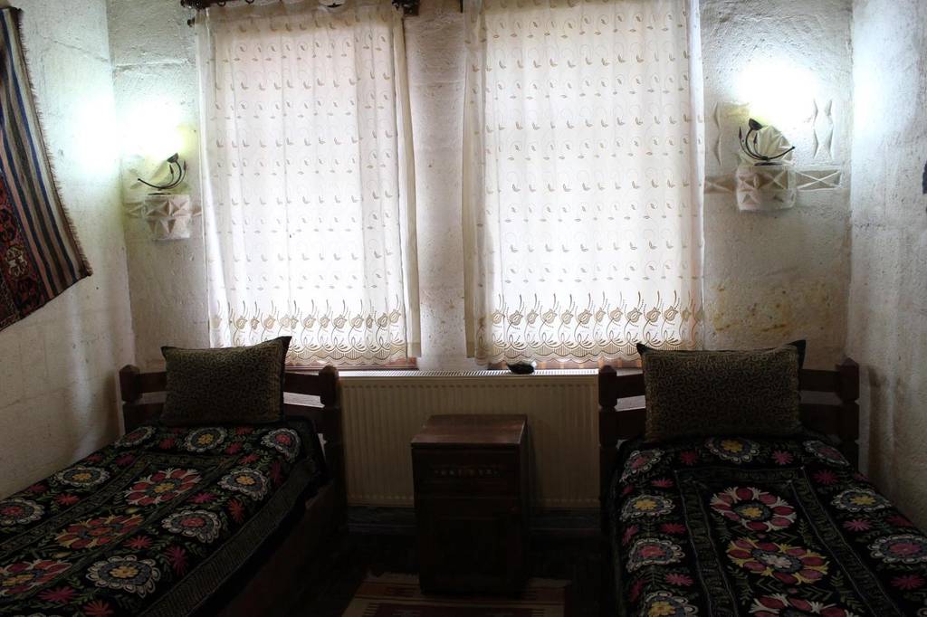Kismet Cave House