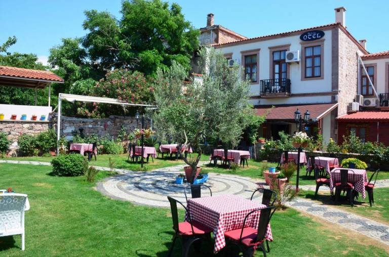 Eden Selene Hotel 