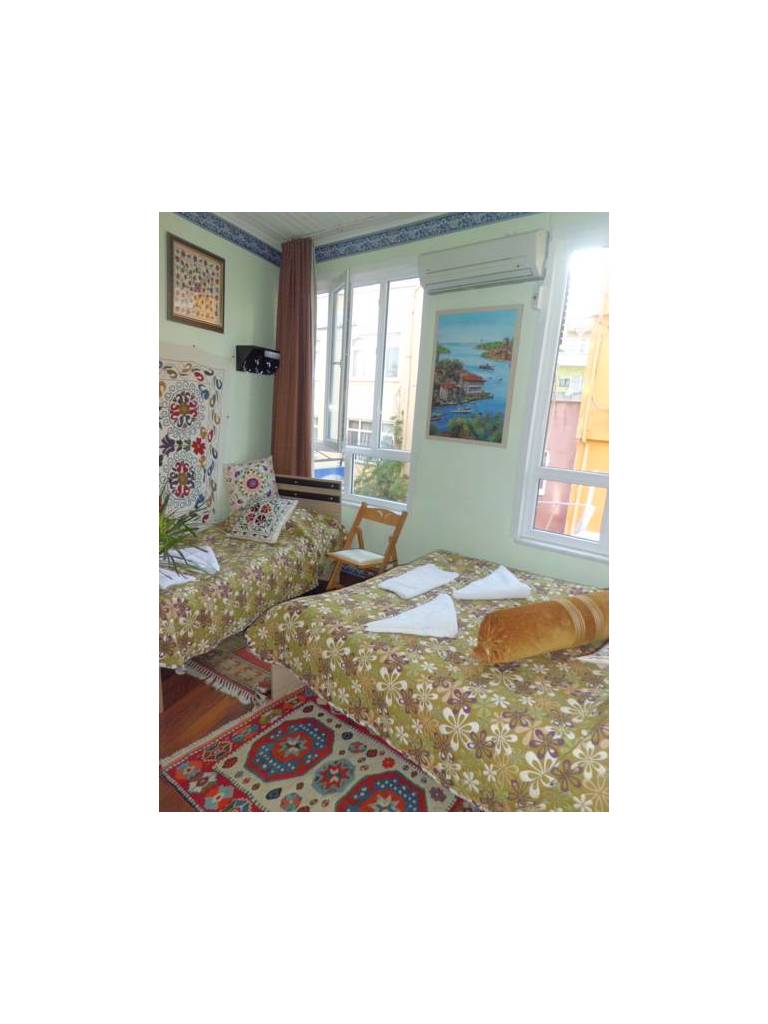 Chora Guesthouse