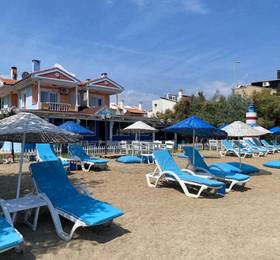 Cundavilla Hotel  в Айвалике