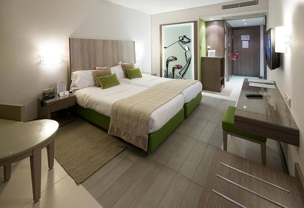 Golf Royal Hotel 3*