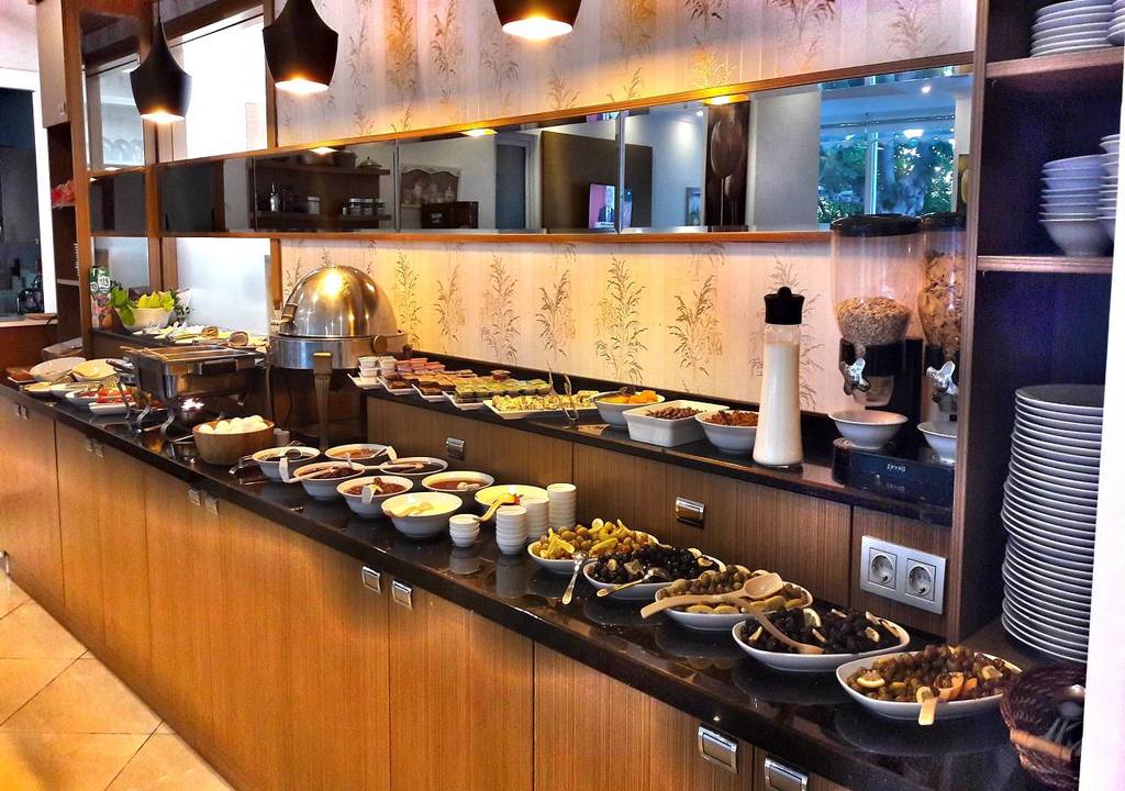 Yeniceri Hotel  3*