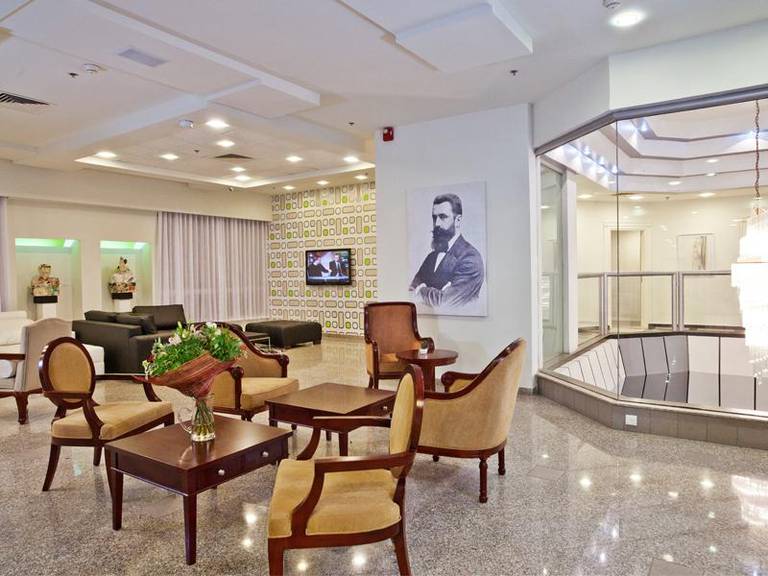 Market Hotel