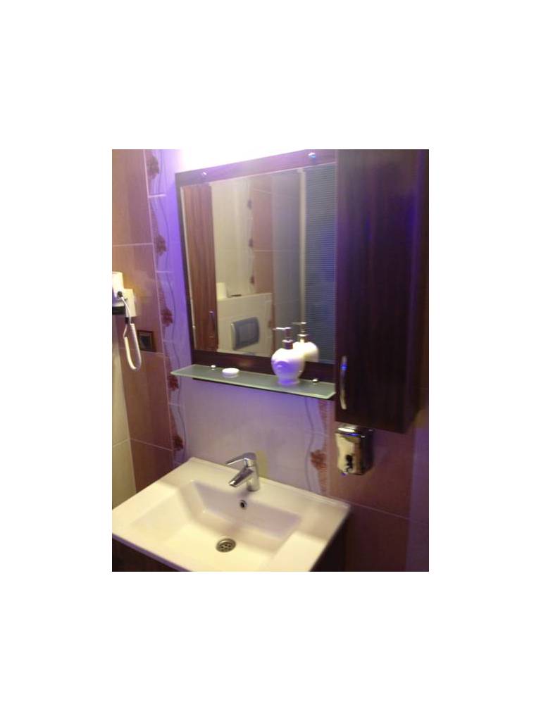 Almer Hotel