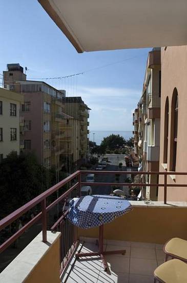 Huzuray Otel 1* Турция, Аланья