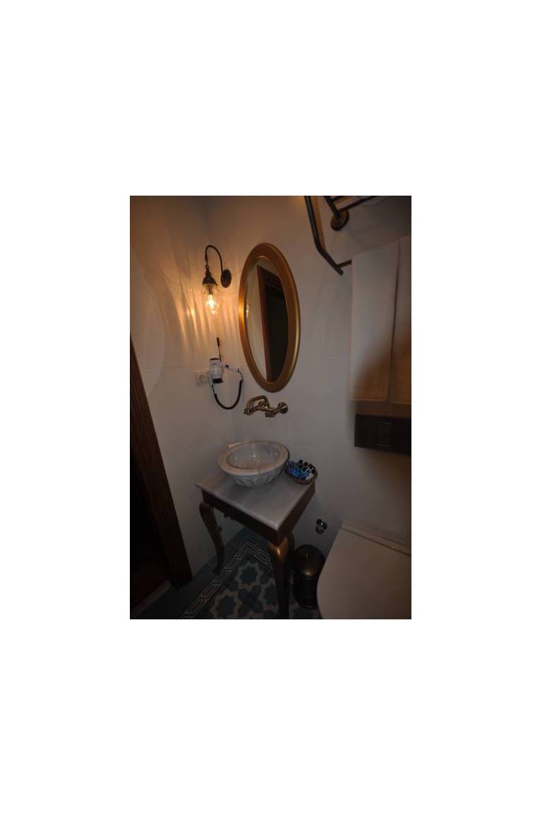 Merial Hotel