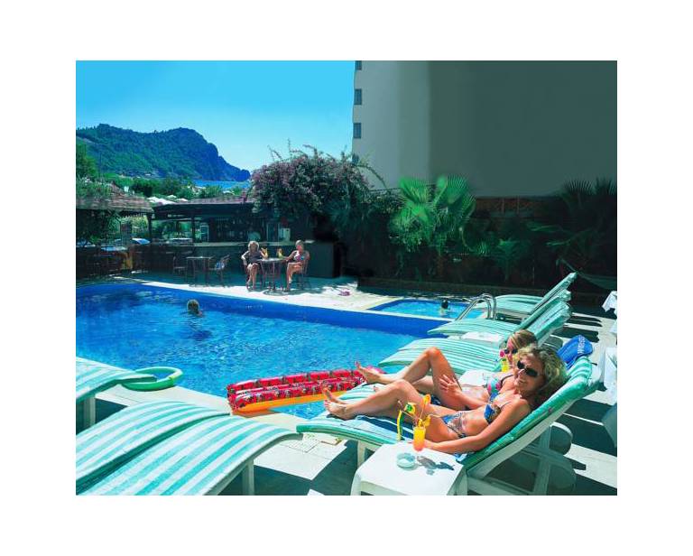 Aroma Hotel 