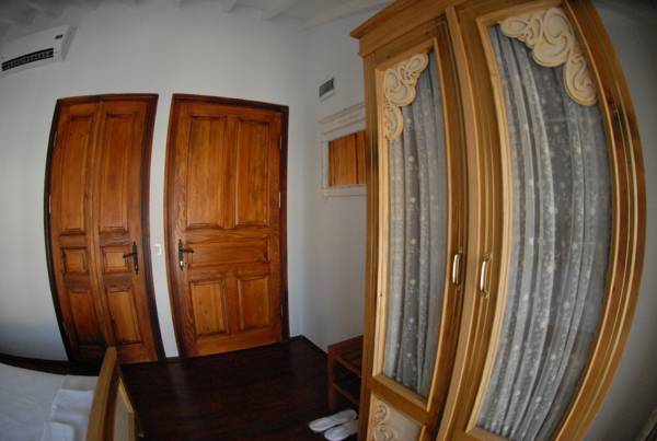 Madya Hotel 